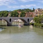 Roma luglio Tevere