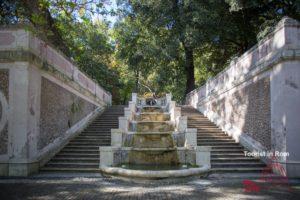 Orto botanico di Roma scalinata delle 11 fontane