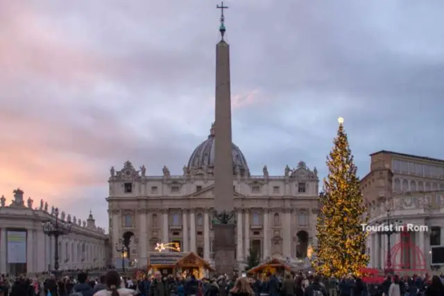St. Peter's nativity scene · Nativity St Peter's Square 2019 22