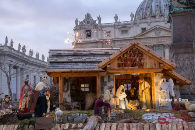 St. Peter's nativity scene · Nativity St Peter's Square 2019 23