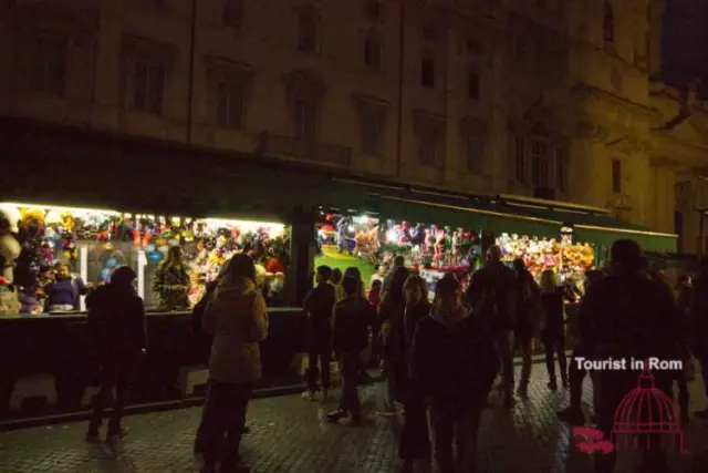 Piazza Navona Christmas Market · Rome Christmas Market 17