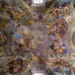 Roma centro Sant'Ignazio fresco al soffitto